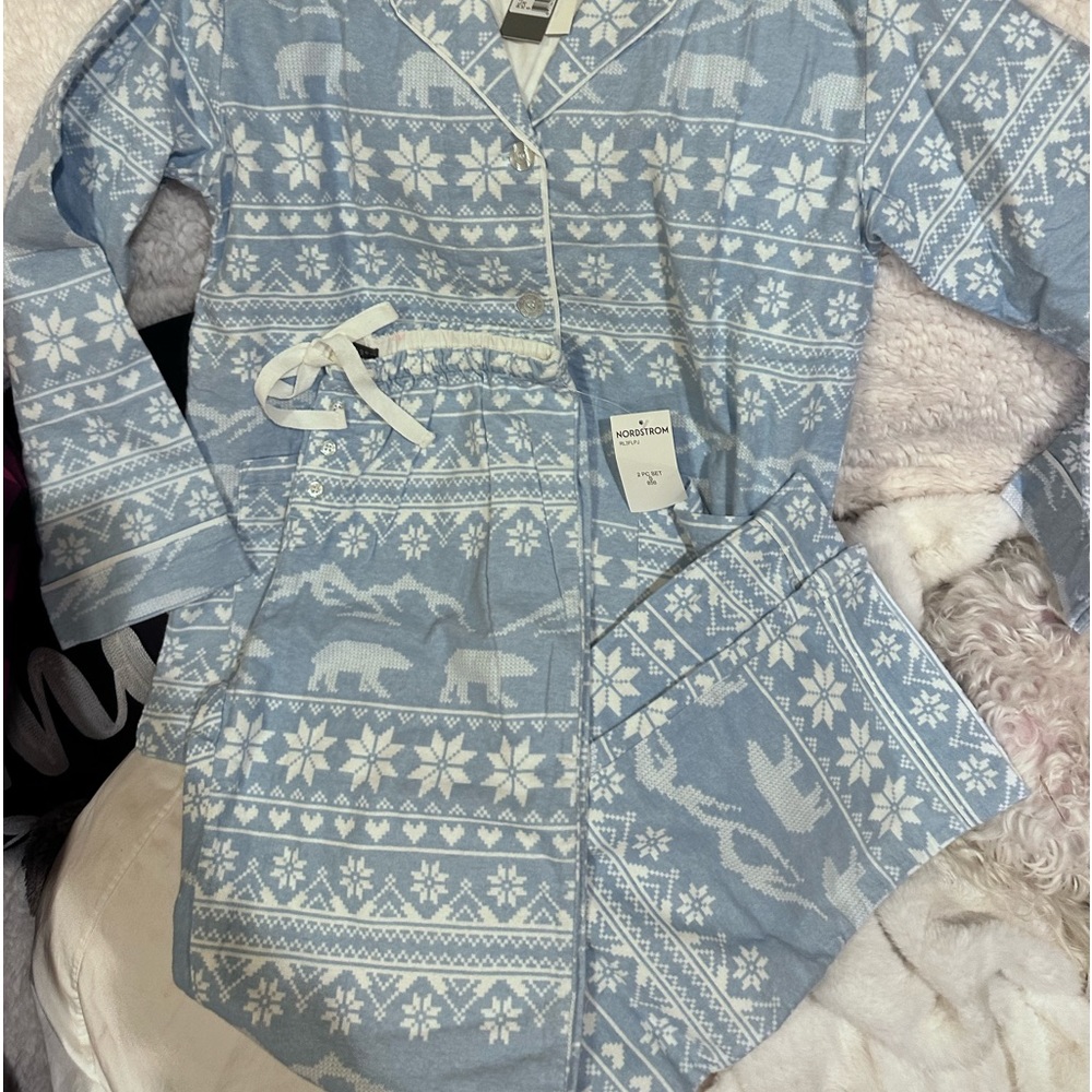 NEW WITH TAGS!!!  Adorable polar bear 100%cotton 2 PC  flannel pajama SET